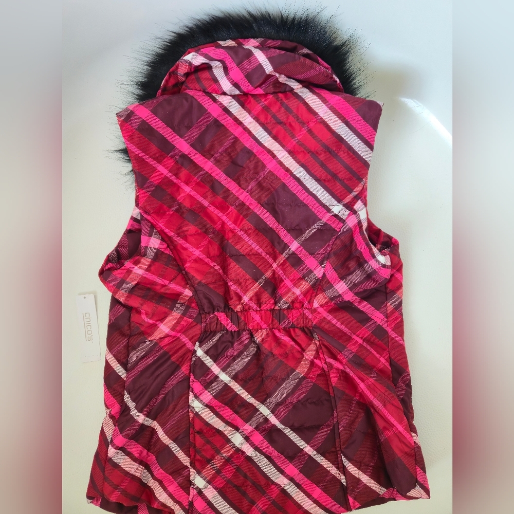 Chico's Red and Pink Vest with Removable Black Faux Fur Collar - Picture 6 of 10